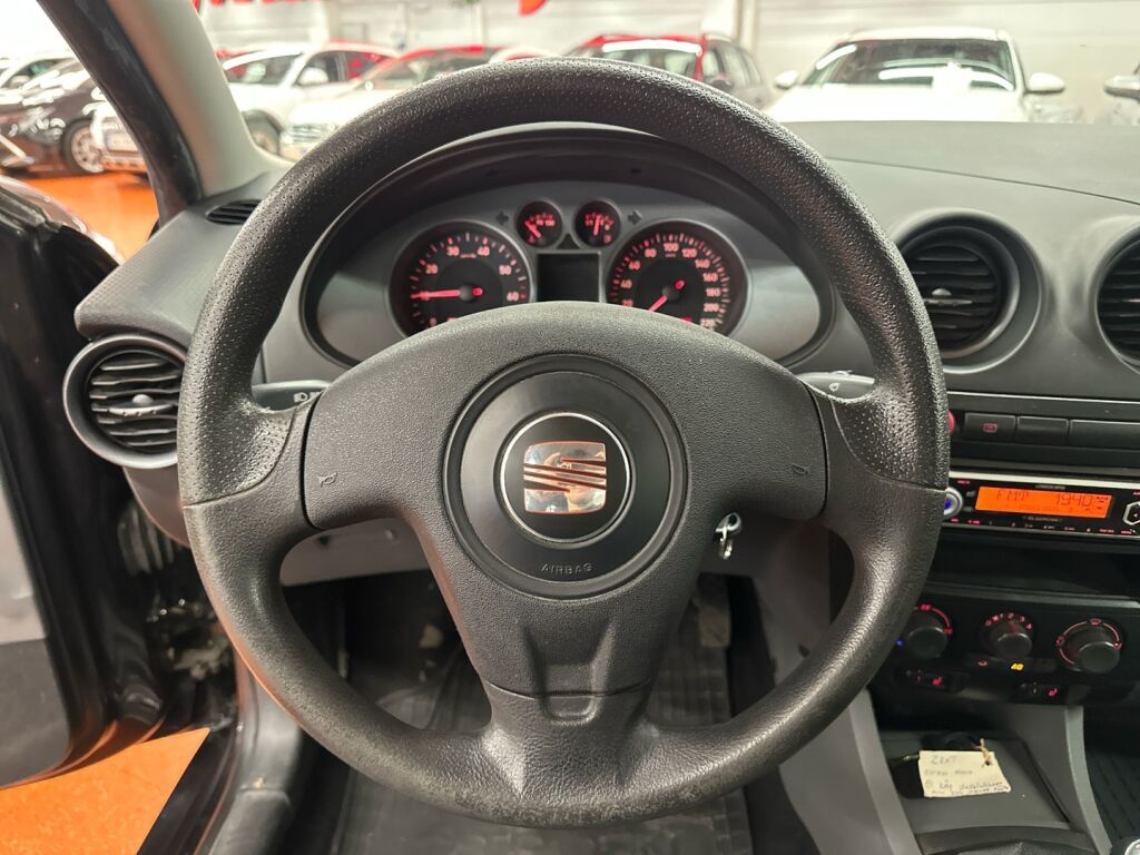 Seat Cordoba 2006 Musta