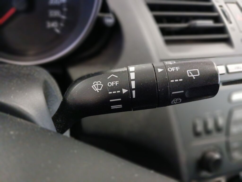 Mazda Mazda3 2011 Musta