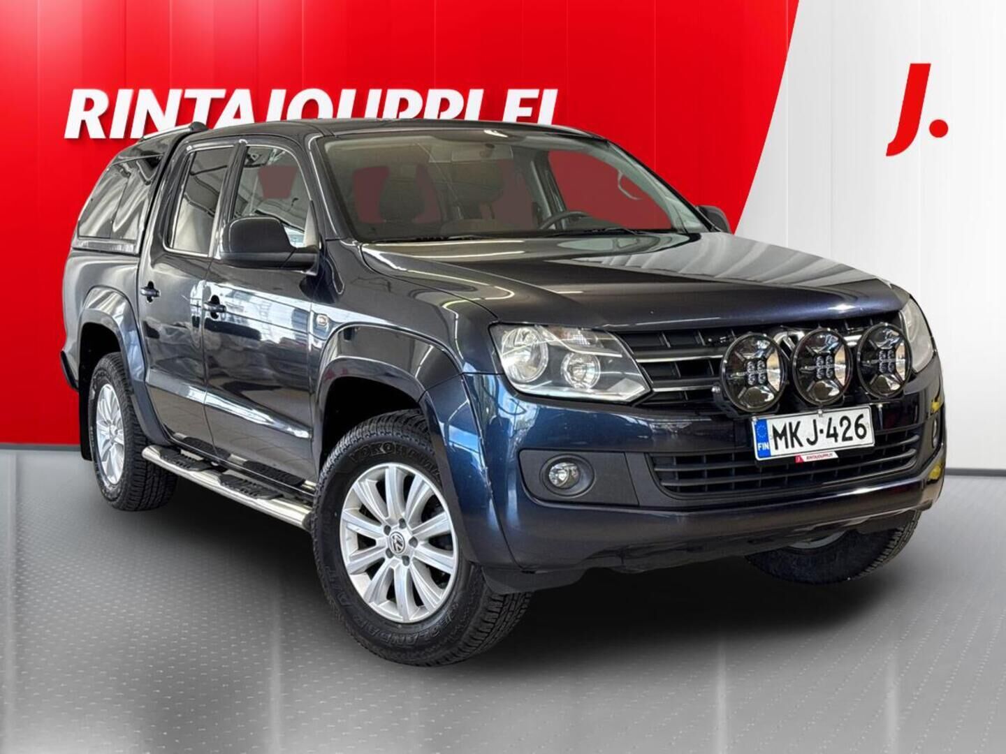 Musta Volkswagen Amarok
