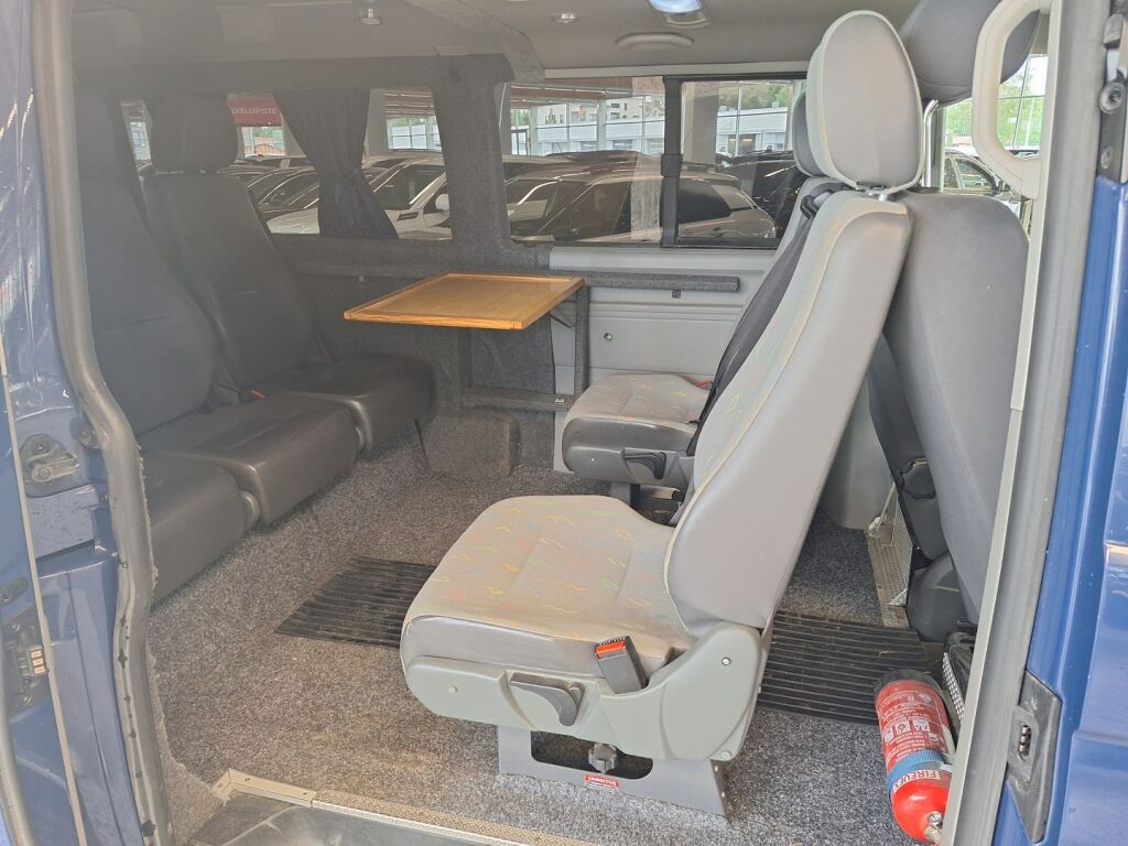 Volkswagen Caravelle 2010 Sininen