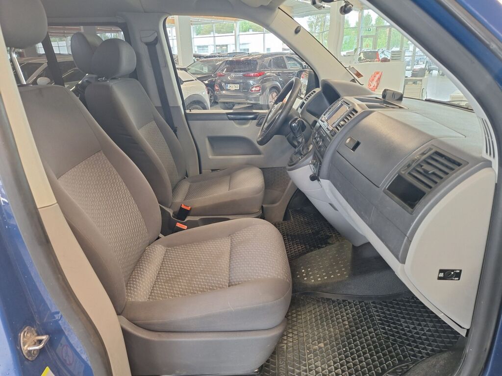 Volkswagen Caravelle 2010 Sininen