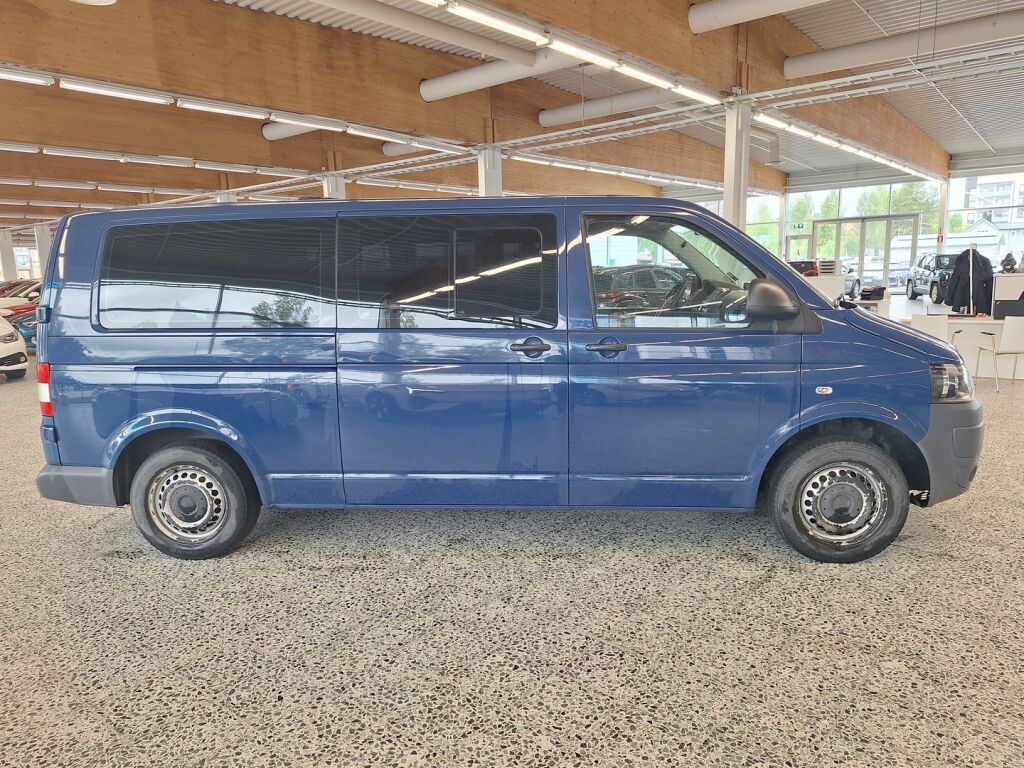 Volkswagen Caravelle 2010 Sininen