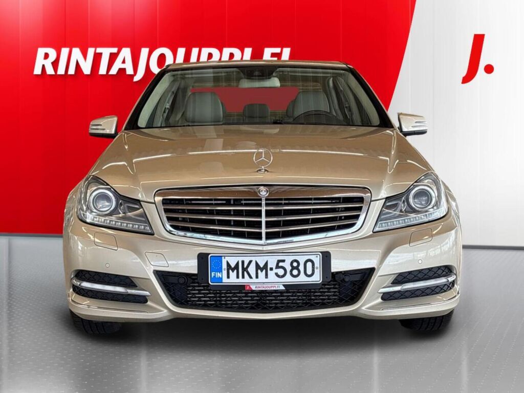 Mercedes-Benz C 2011 Keltainen