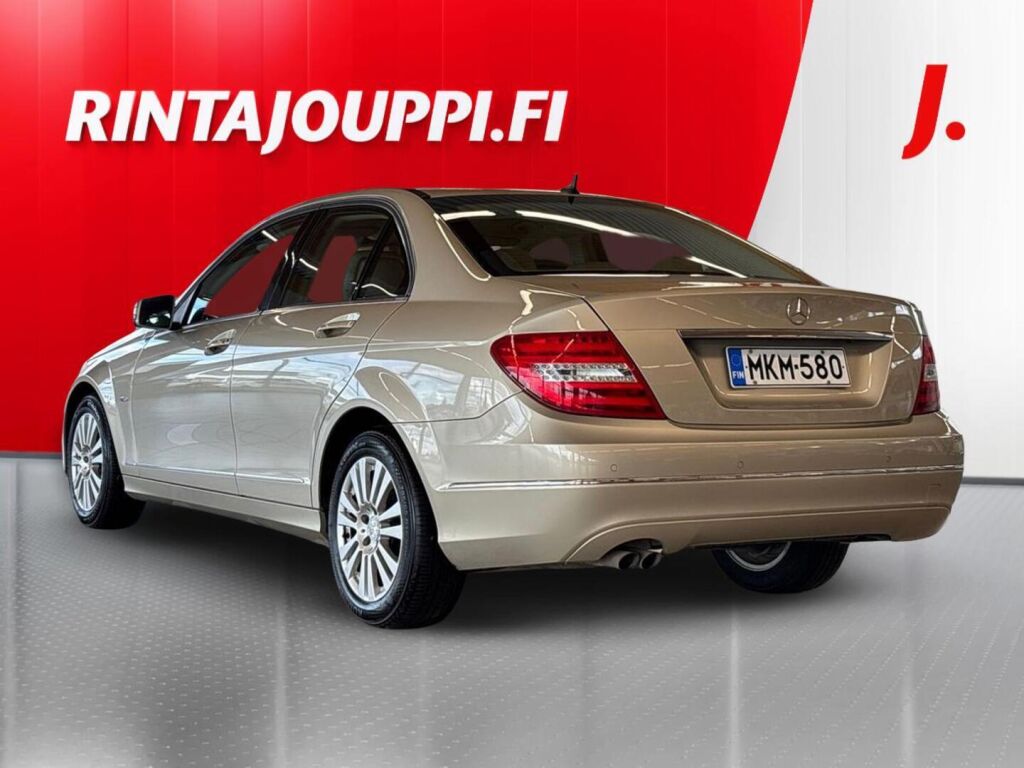 Mercedes-Benz C 2011 Keltainen