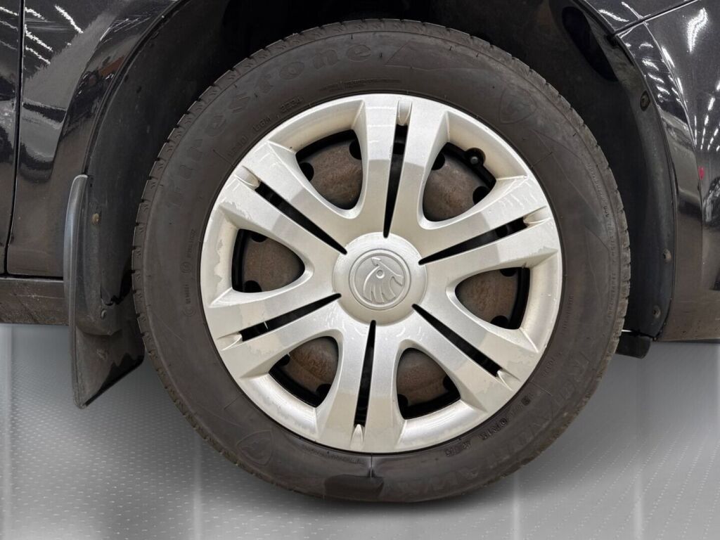 Skoda Fabia 2012 Musta