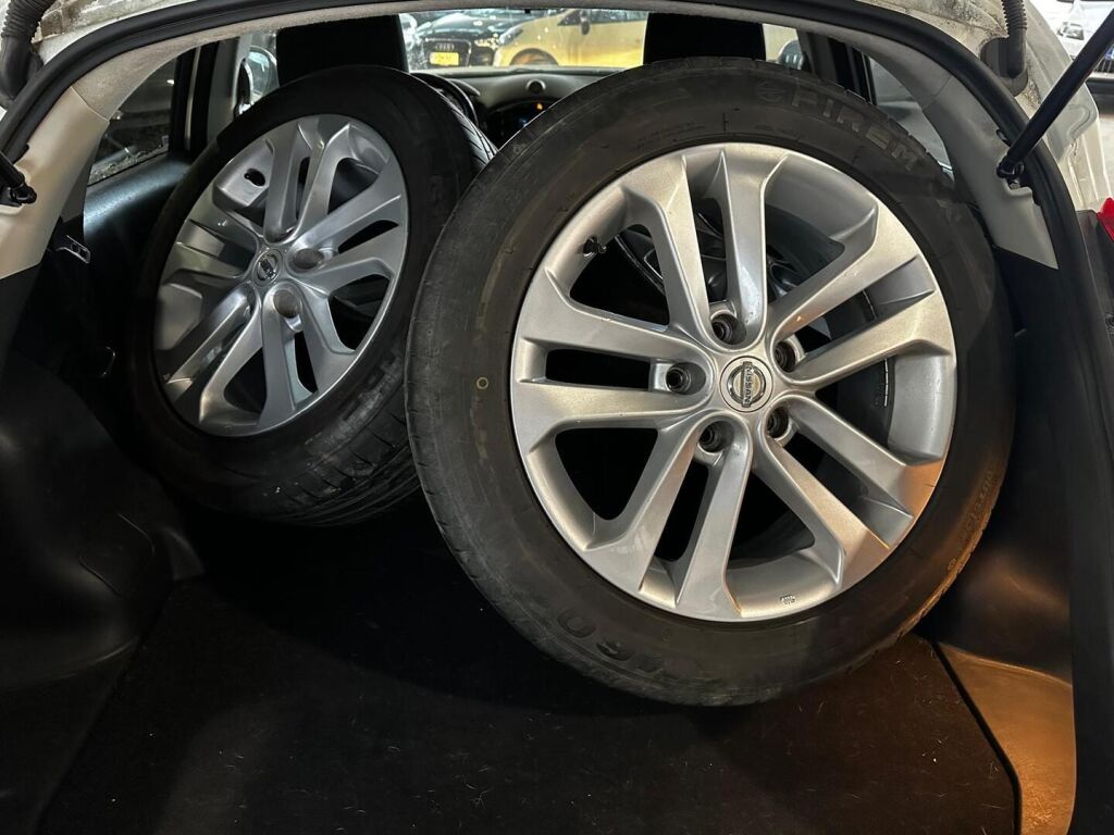 Nissan Juke 2011 Valkoinen