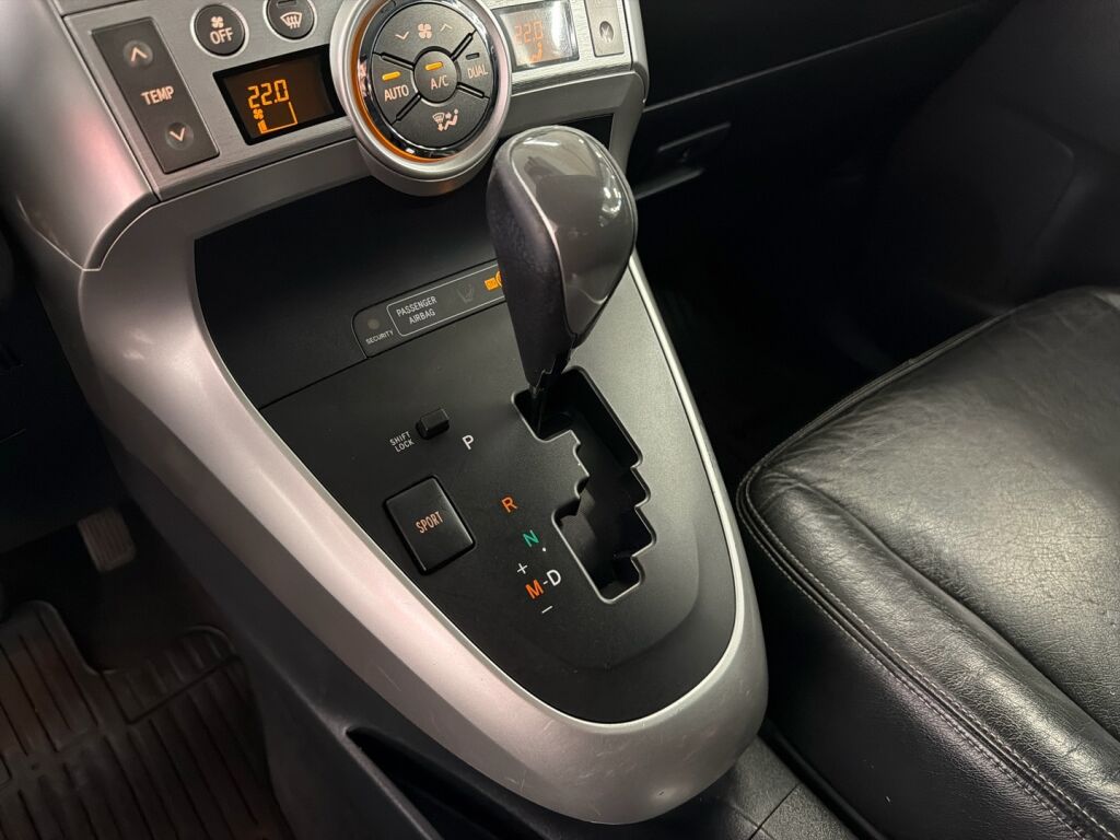 Toyota Verso 2011 Sininen