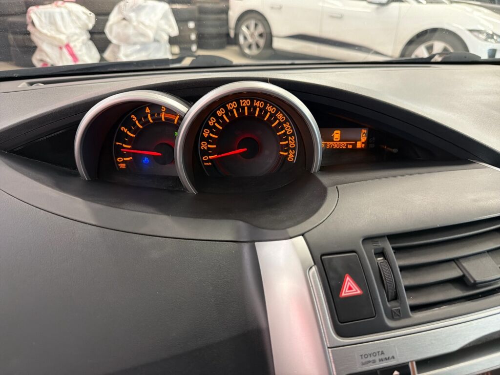 Toyota Verso 2011 Sininen