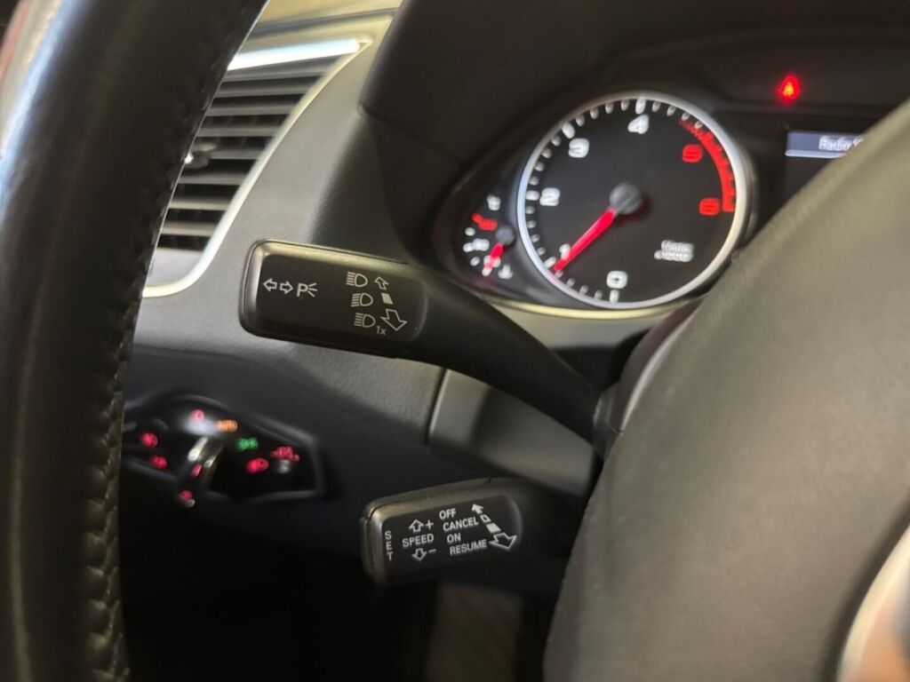 Audi Q5 2012 Harmaa