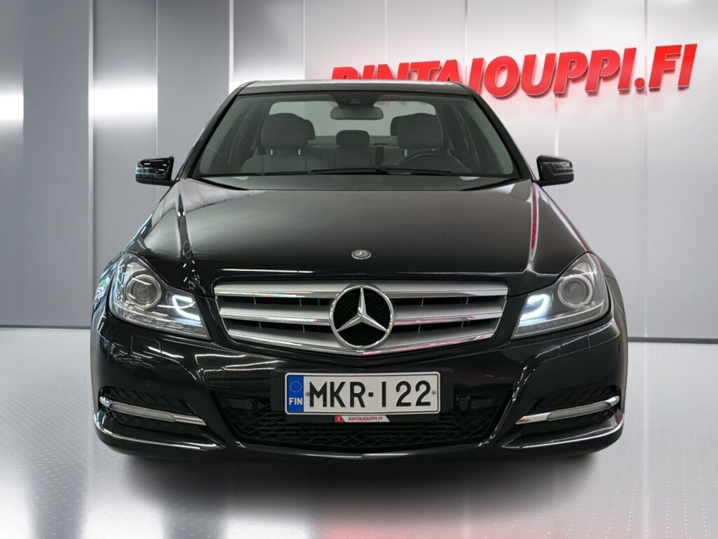 Mercedes-Benz C 2011 Musta