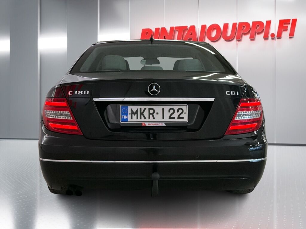 Mercedes-Benz C 2011 Musta