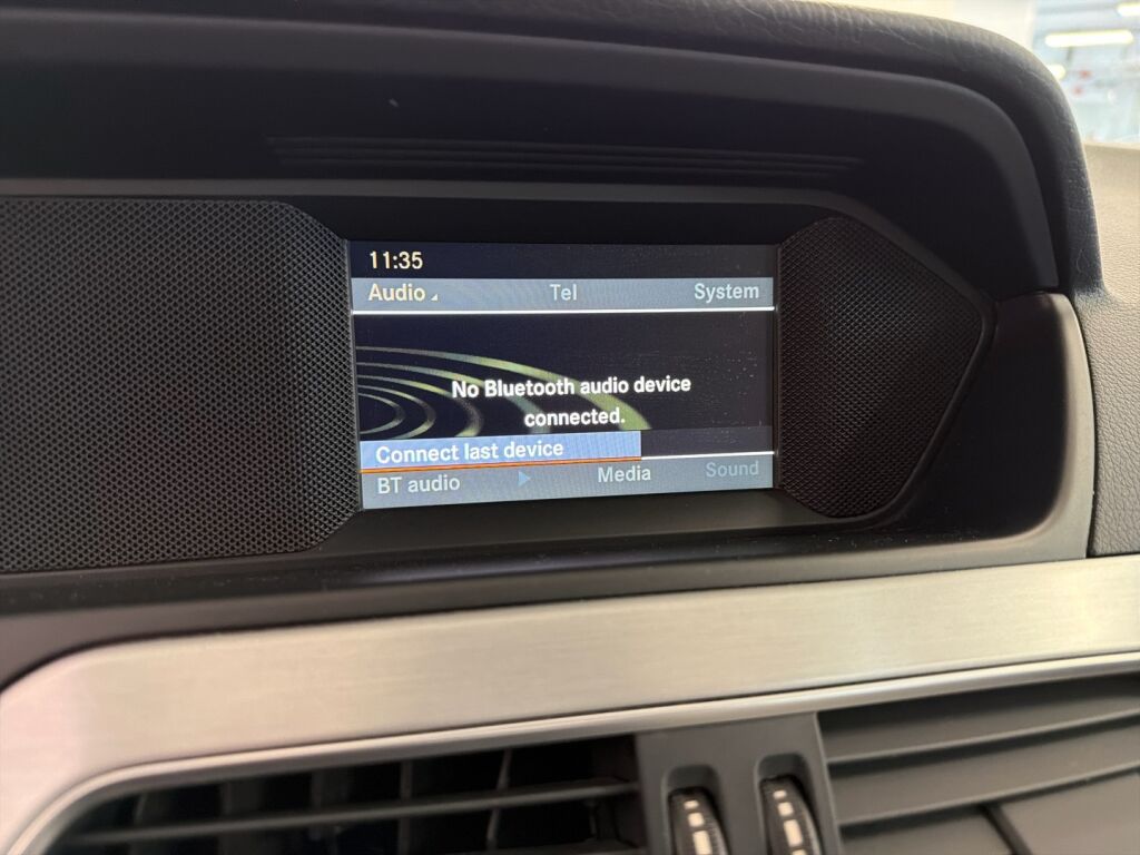 Mercedes-Benz C 2011 Musta