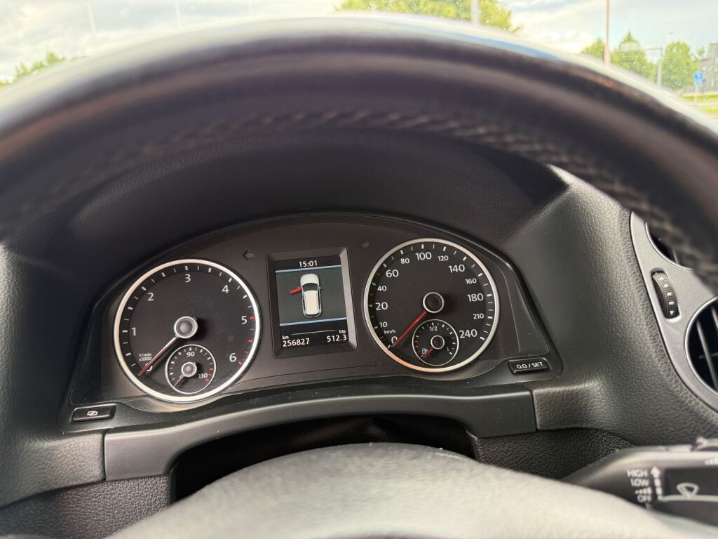 Volkswagen Tiguan 2011 Harmaa