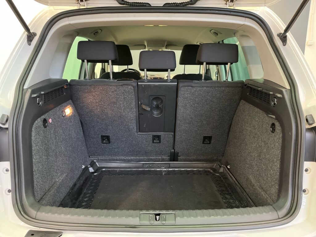 Volkswagen Tiguan 2011 Valkoinen