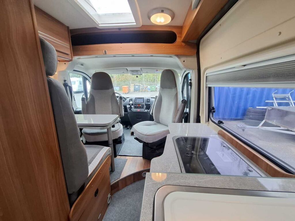 Pössl Globecar VAN 540 2011 Harmaa