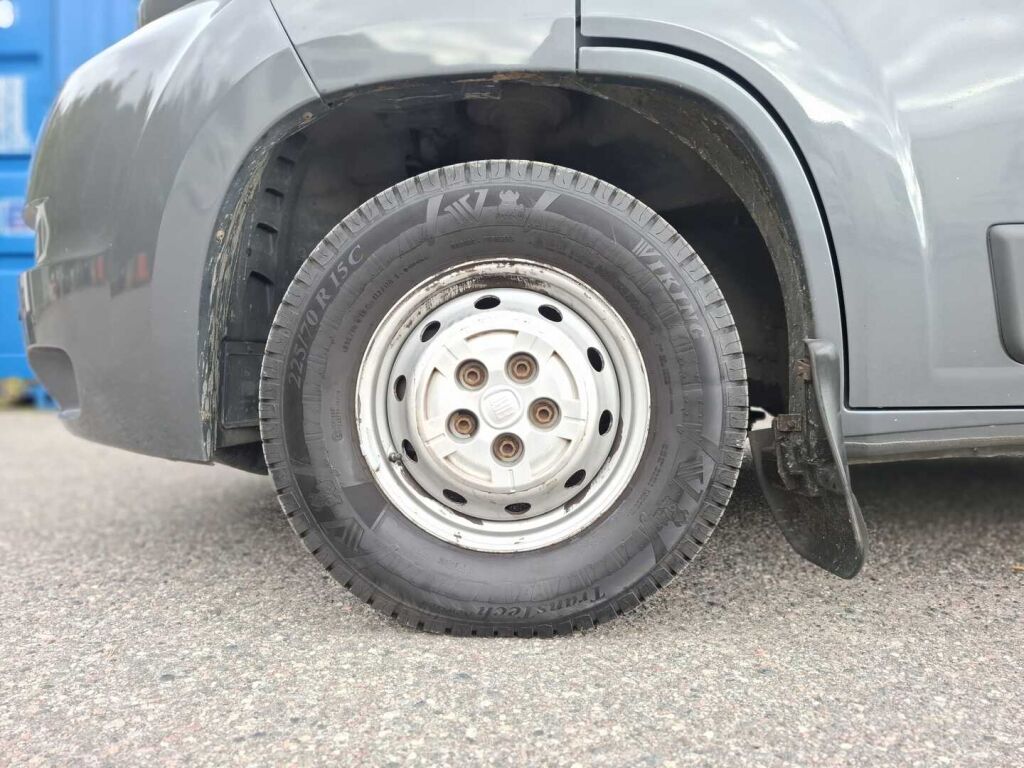 Pössl Globecar VAN 540 2011 Harmaa