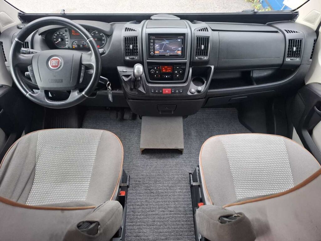 Pössl Globecar VAN 540 2011 Harmaa