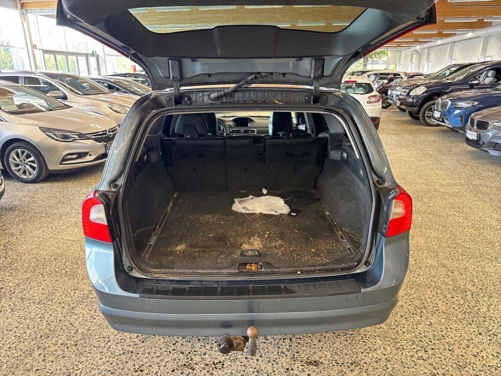 Volvo V70 2011 Sininen