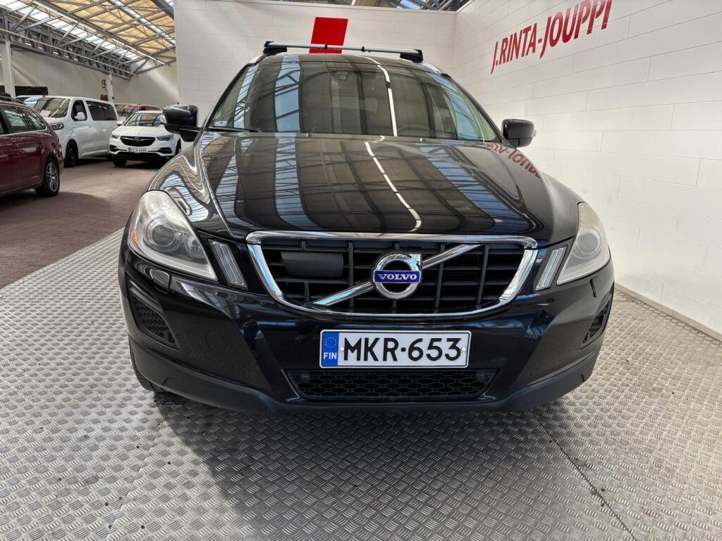 Volvo XC60 2011 Musta