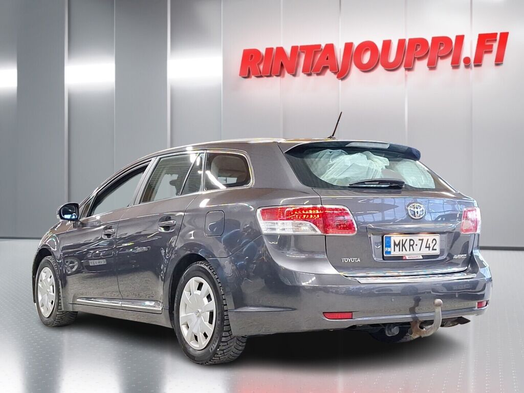 Toyota Avensis 2011 Harmaa