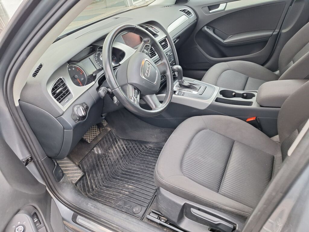 Audi A4 2011 Harmaa