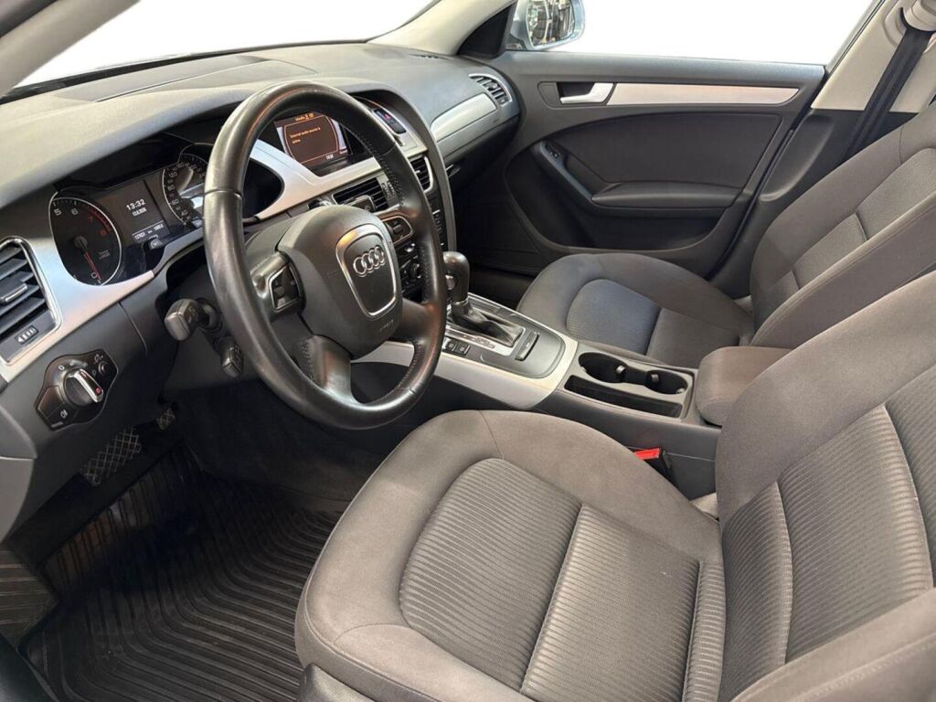 Audi A4 2011 Harmaa
