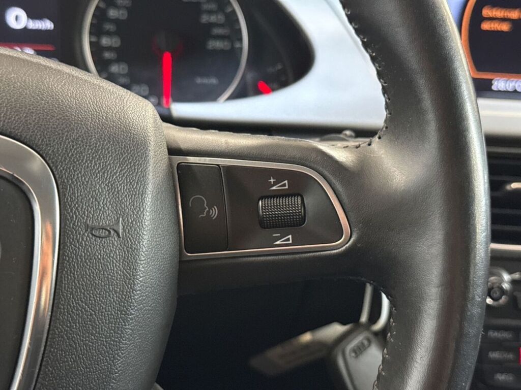 Audi A4 2011 Harmaa