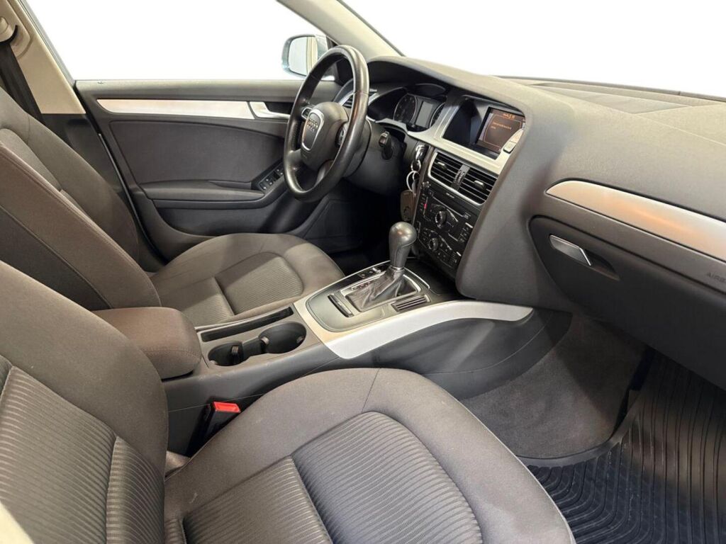 Audi A4 2011 Harmaa