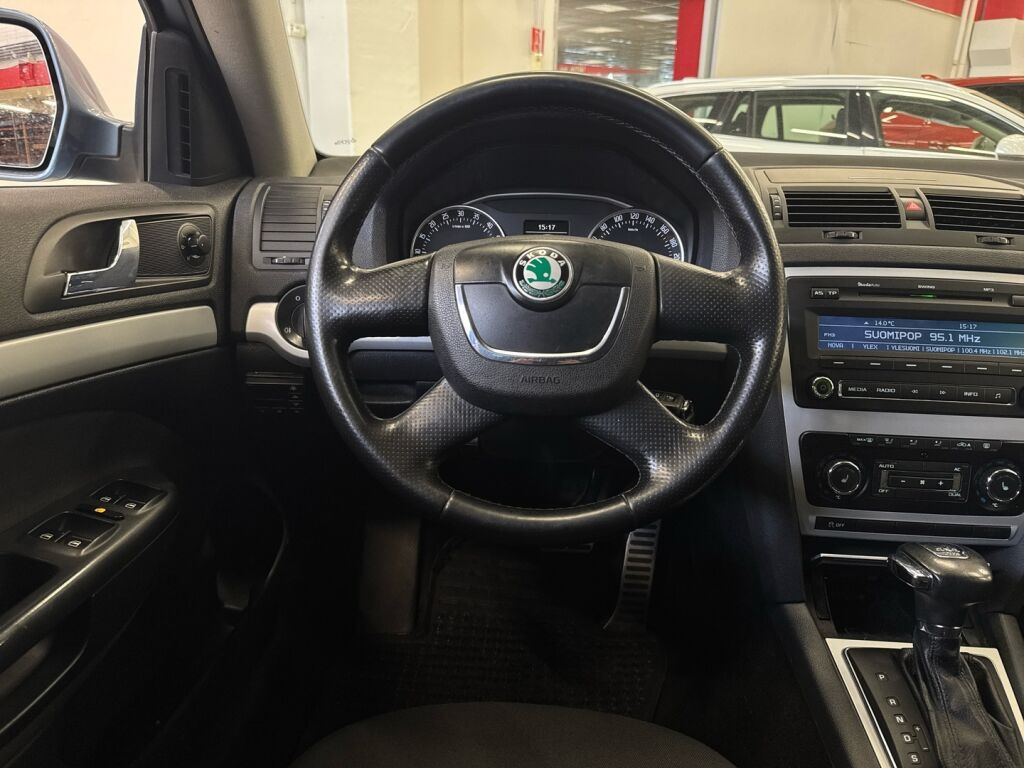 Skoda Octavia 2011 Harmaa