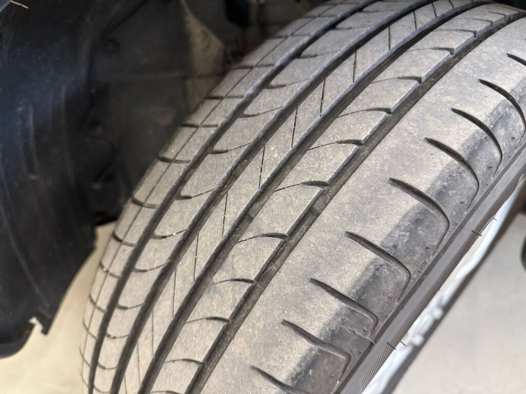 Nissan Qashqai 2012 Harmaa