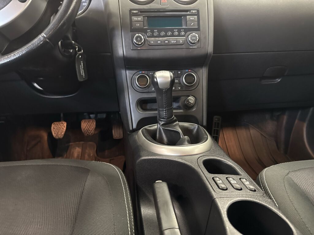 Nissan Qashqai 2012 Harmaa