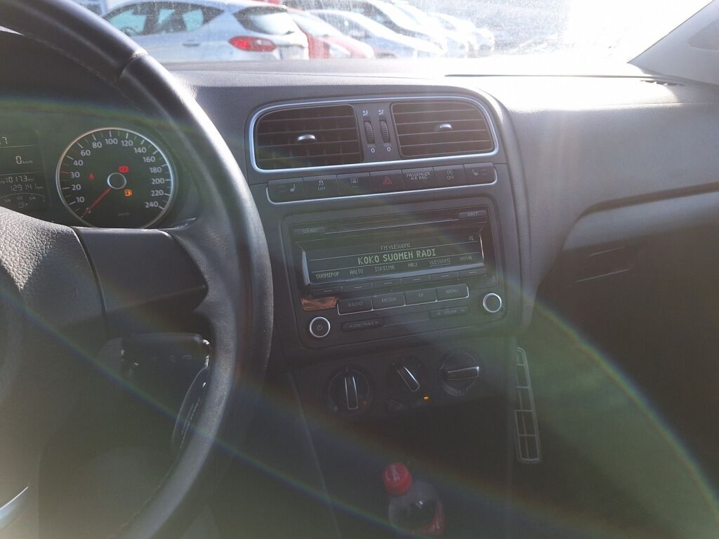 Volkswagen Polo 2012 Valkoinen