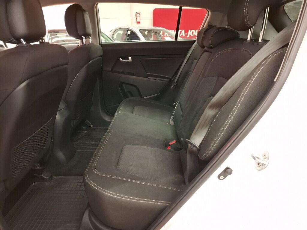 Kia Sportage 2012 Valkoinen