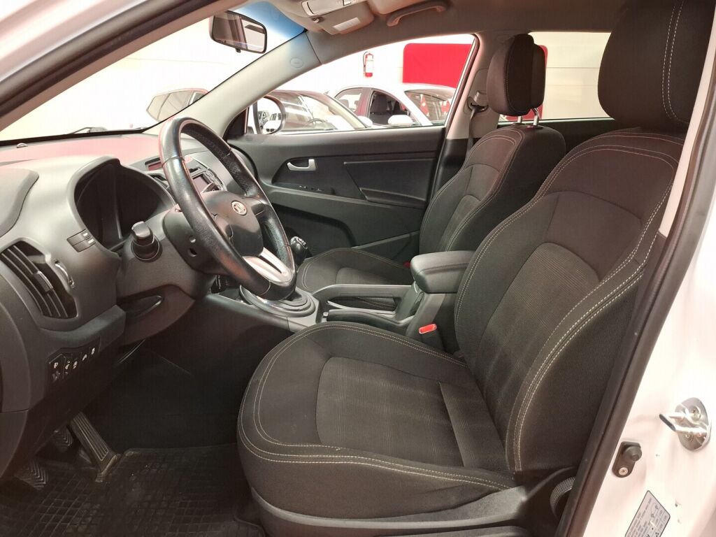 Kia Sportage 2012 Valkoinen