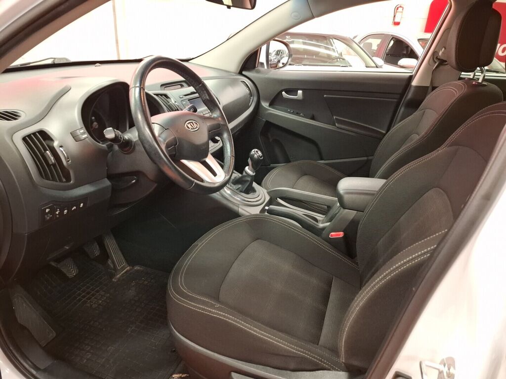 Kia Sportage 2012 Valkoinen