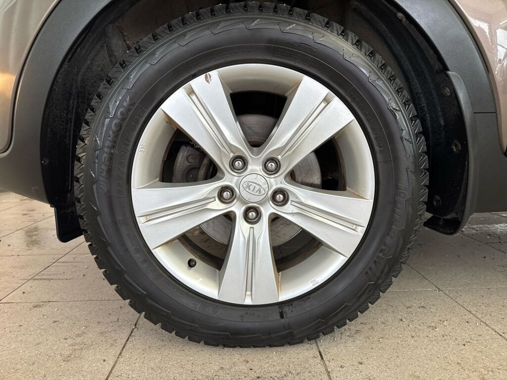 Kia Sportage 2012 Ruskea (beige)