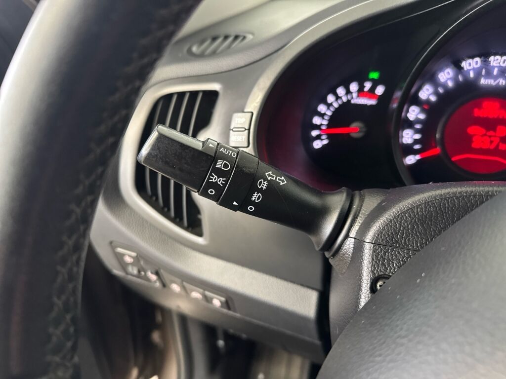 Kia Sportage 2012 Ruskea (beige)