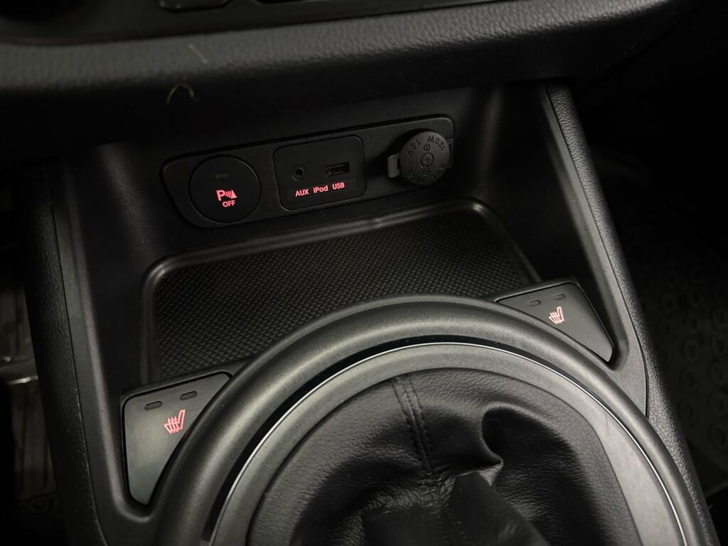 Kia Sportage 2012 Ruskea (beige)