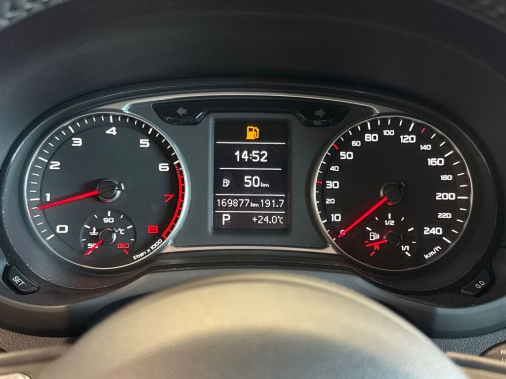 Audi A1 2010 Musta