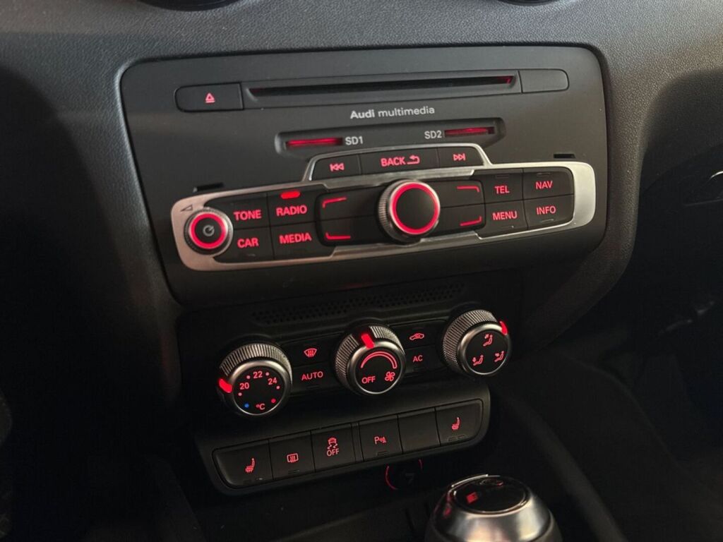 Audi A1 2010 Musta