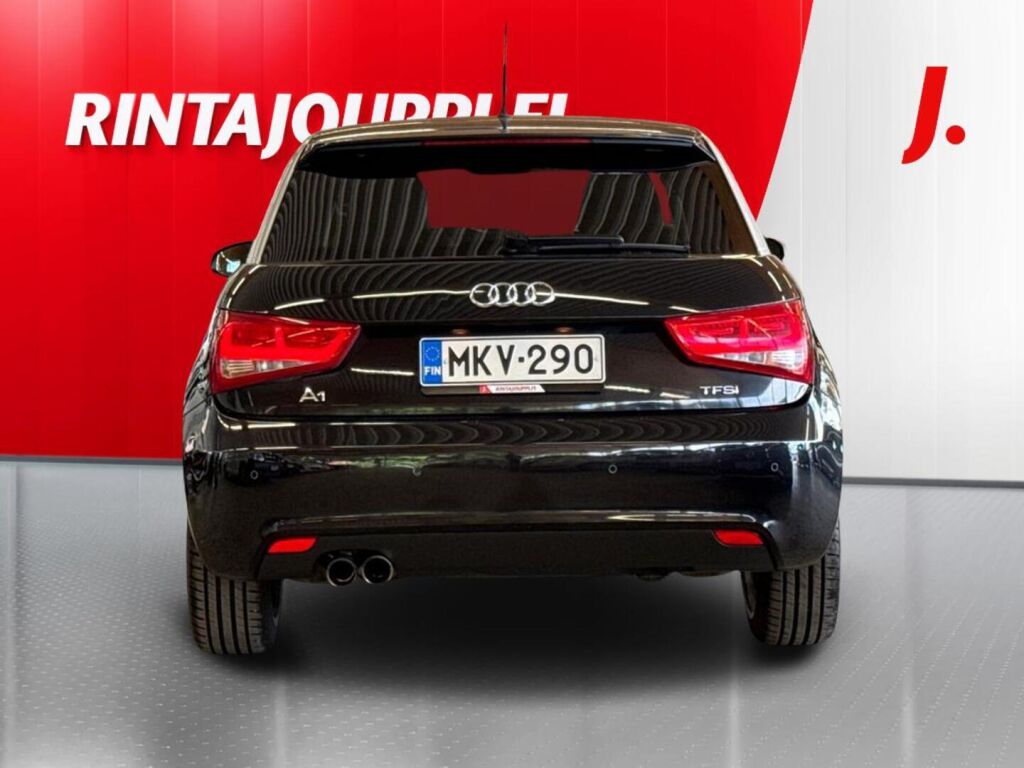 Audi A1 2010 Musta