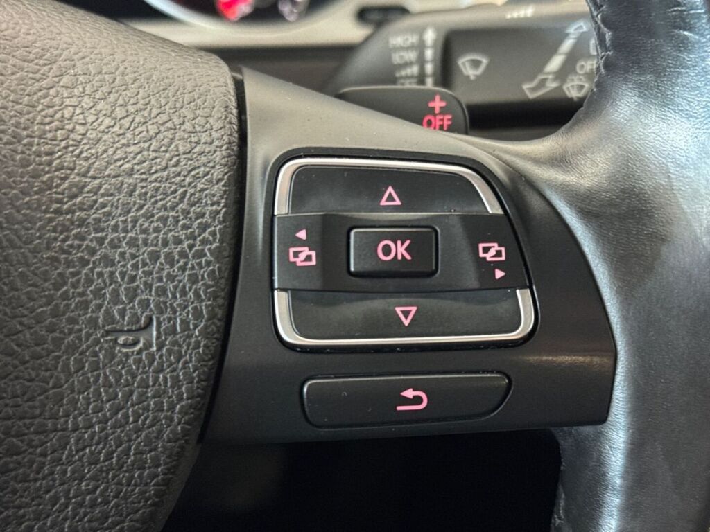 Volkswagen Passat 2012 Valkoinen