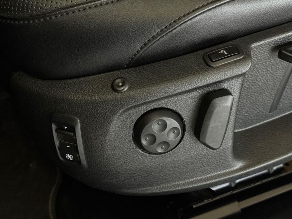 Volkswagen Passat 2012 Valkoinen