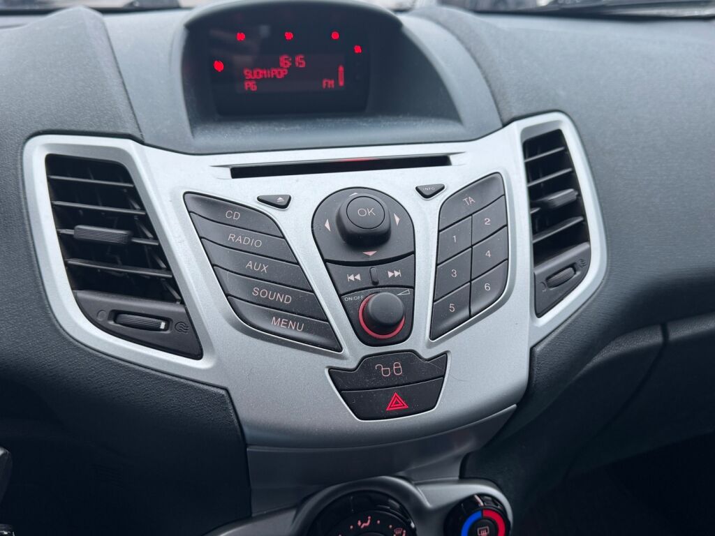 Ford Fiesta 2012 Harmaa