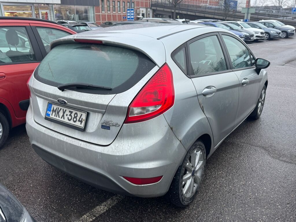 Ford Fiesta 2012 Harmaa