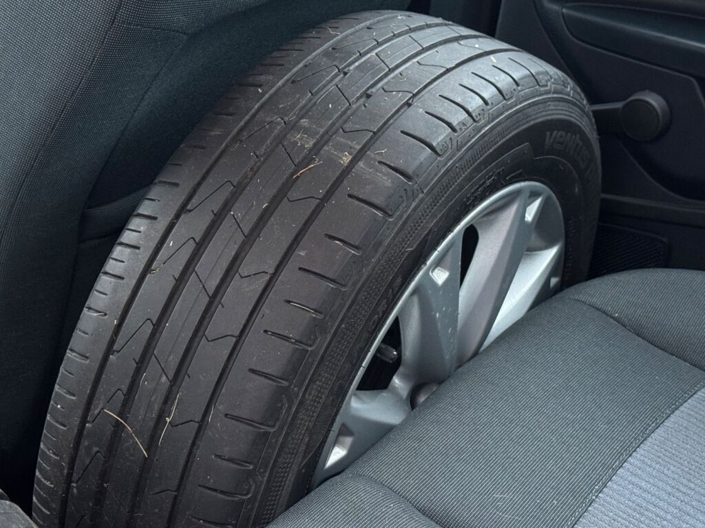 Ford Fiesta 2012 Harmaa