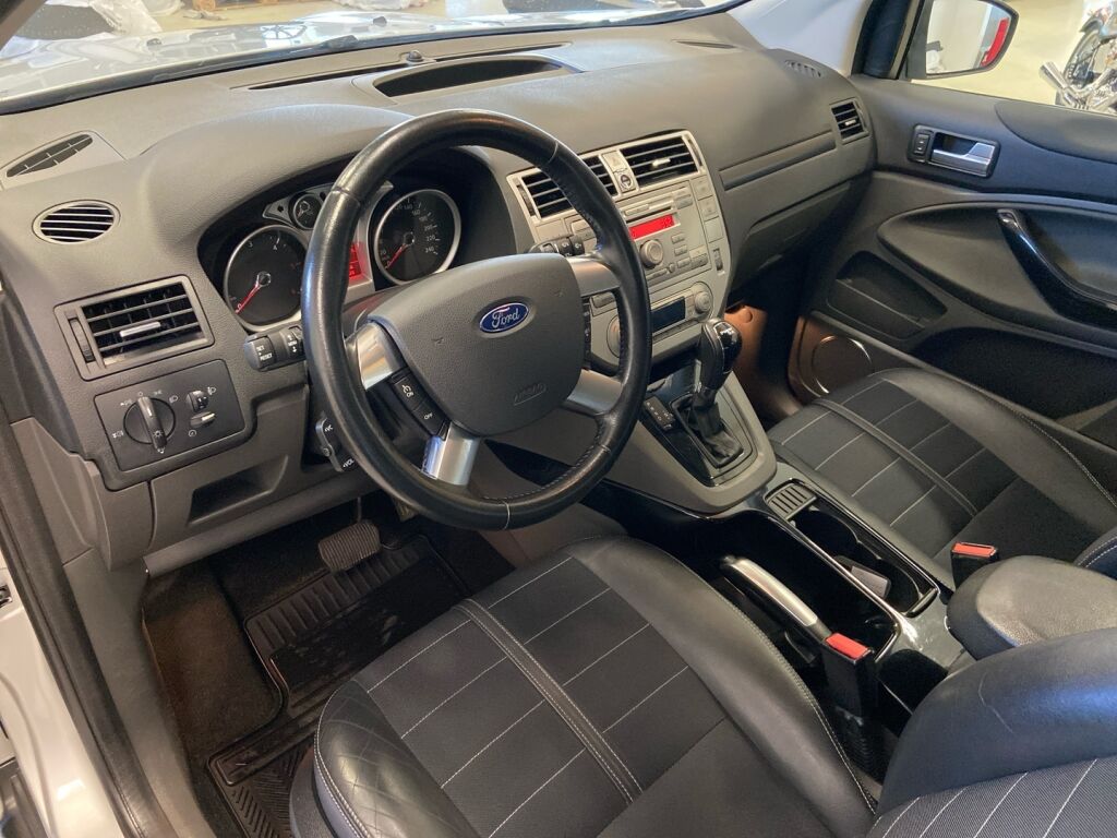 Ford Kuga 2012 Harmaa