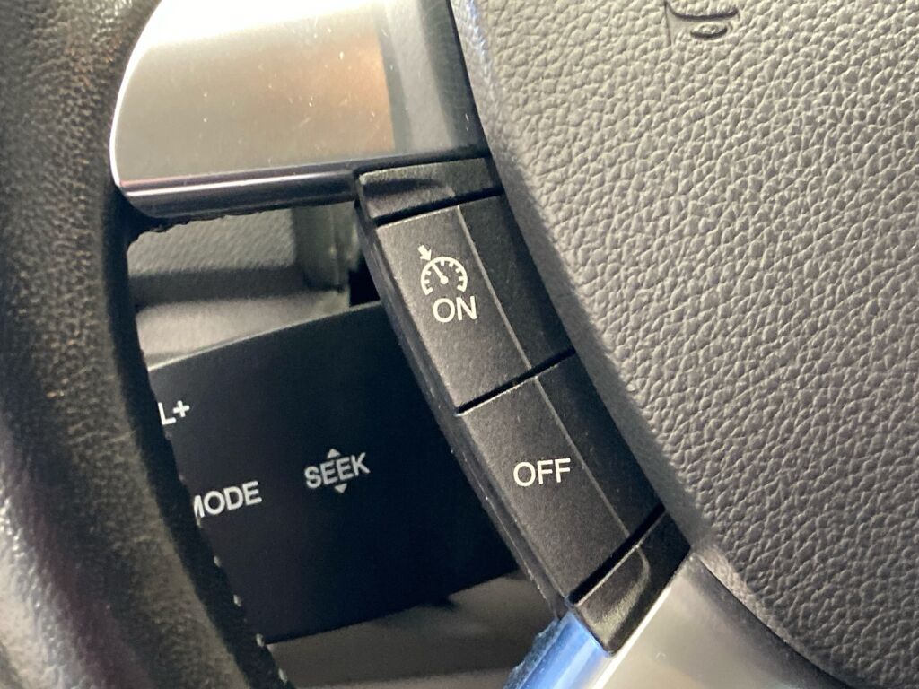 Ford Kuga 2012 Harmaa