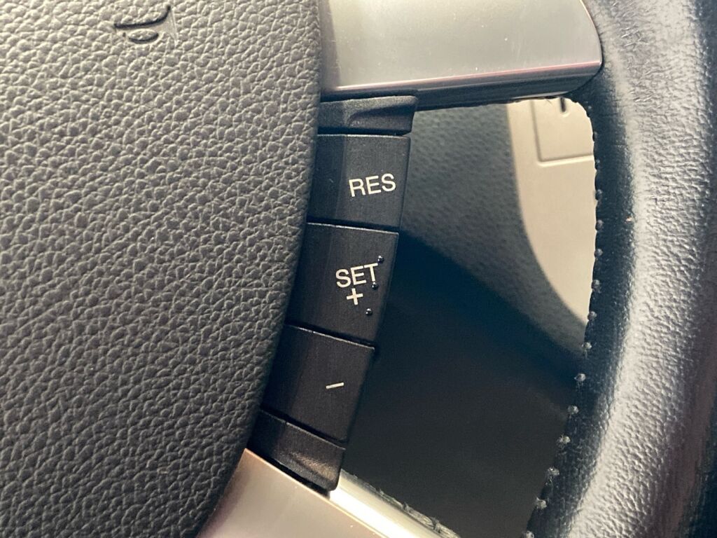 Ford Kuga 2012 Harmaa