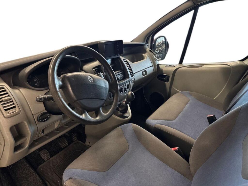 Renault Trafic 2012 Valkoinen